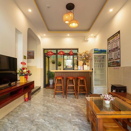 Quyen'S House Homestay ホイアン エクステリア 写真