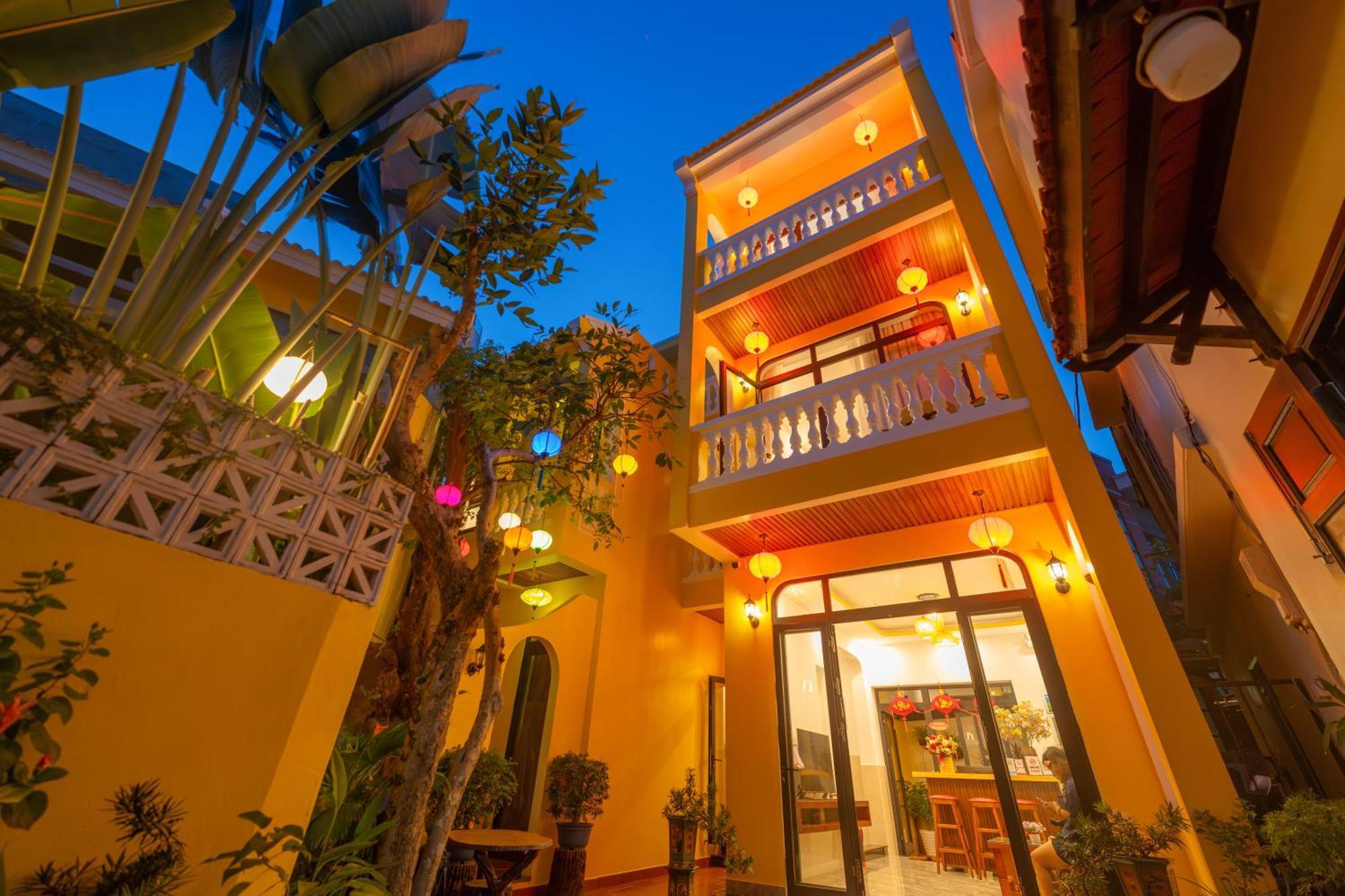 Quyen'S House Homestay ホイアン エクステリア 写真